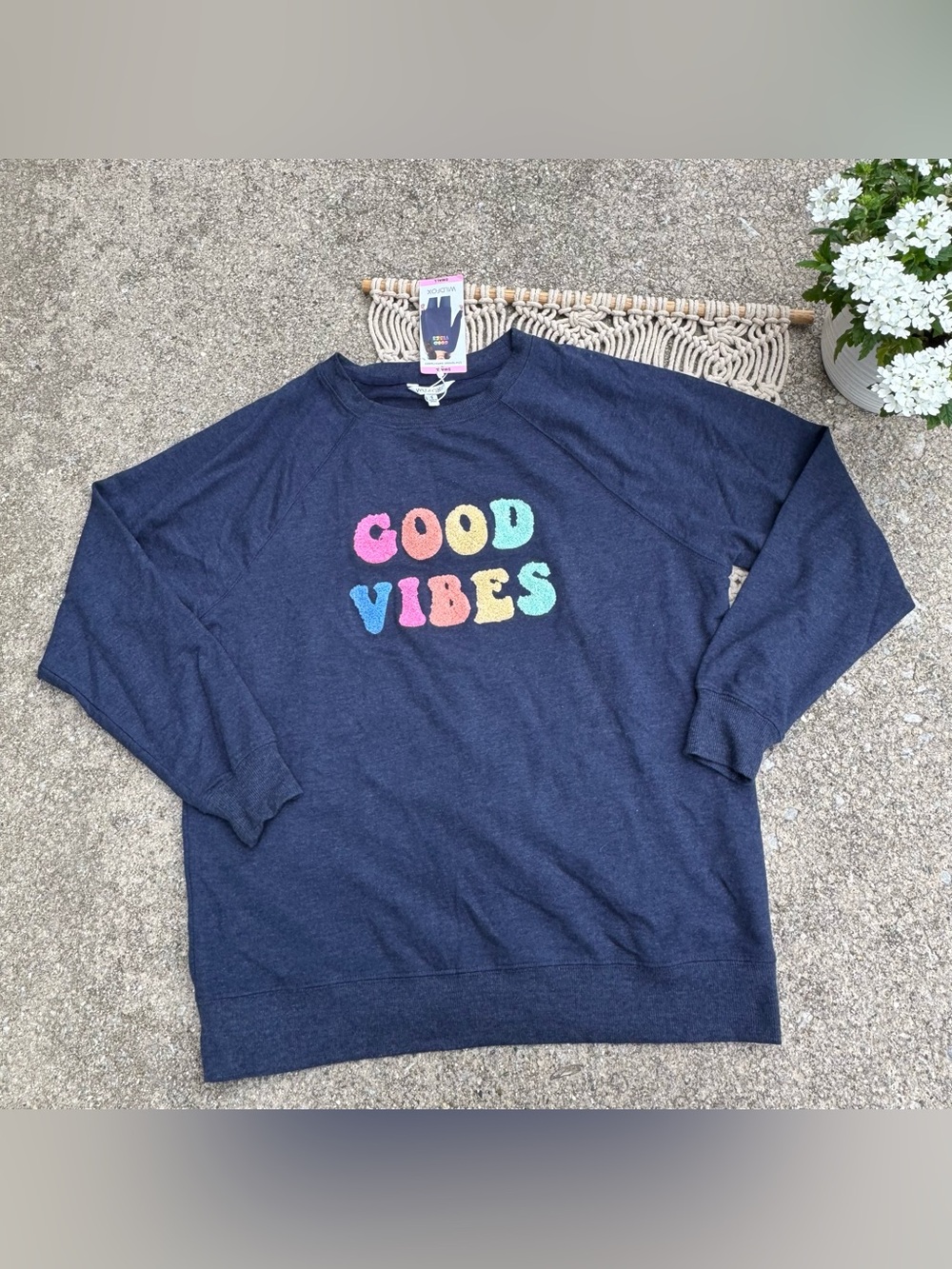 NWT Wildfox Good Vibes Pullover Sweatshirt Size Small